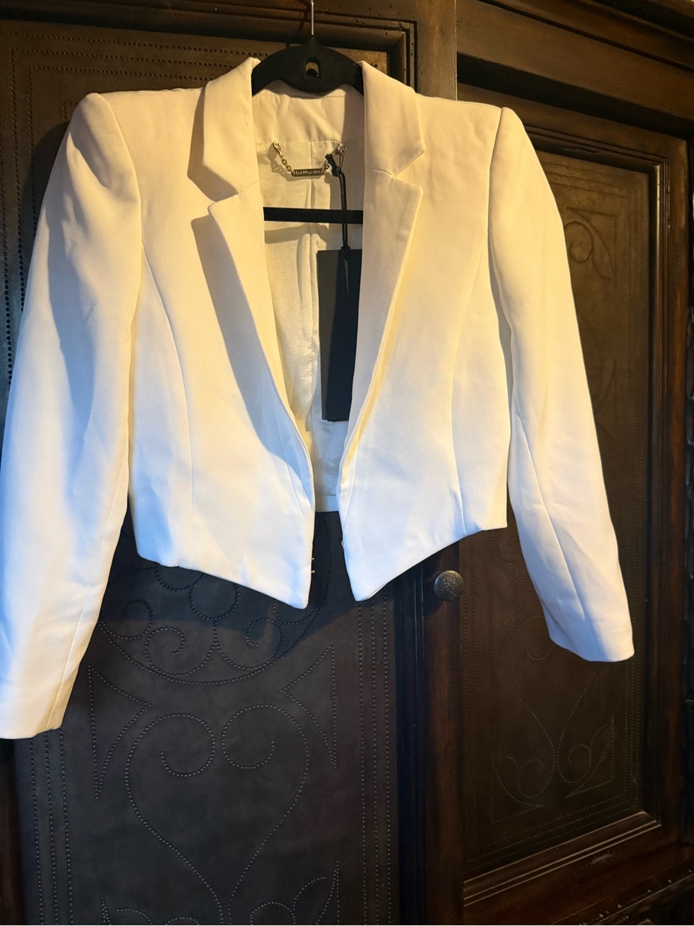 Mangano White Cropped Blazer